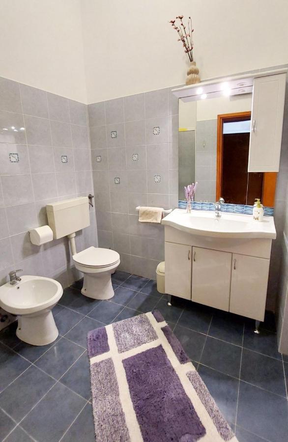 Apartman Lucija Ровин Екстериор снимка